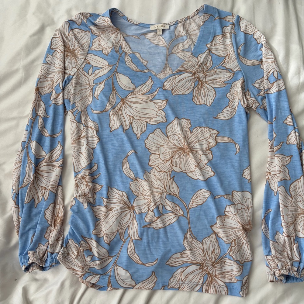 3/$25 Elegant Blue Floral Long Sleeve Top